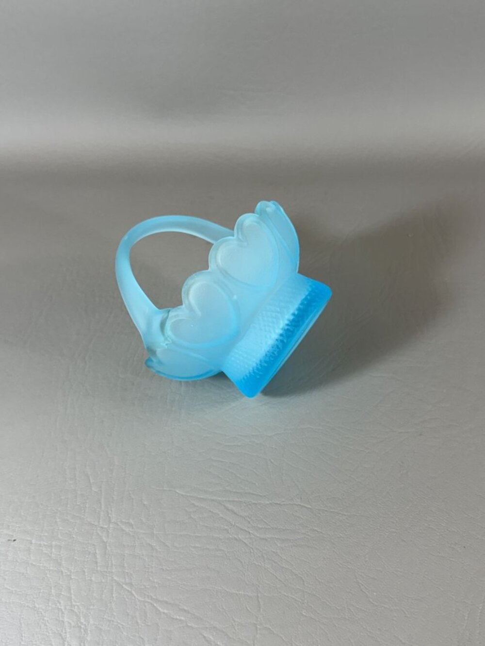 Vintage Frosted Blue Satin Glass Mini Basket Embossed Hearts Candy Dish Trinket - Picture 9 of 12